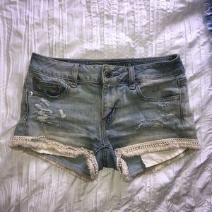 American Eagle distressed jean shortie shorts